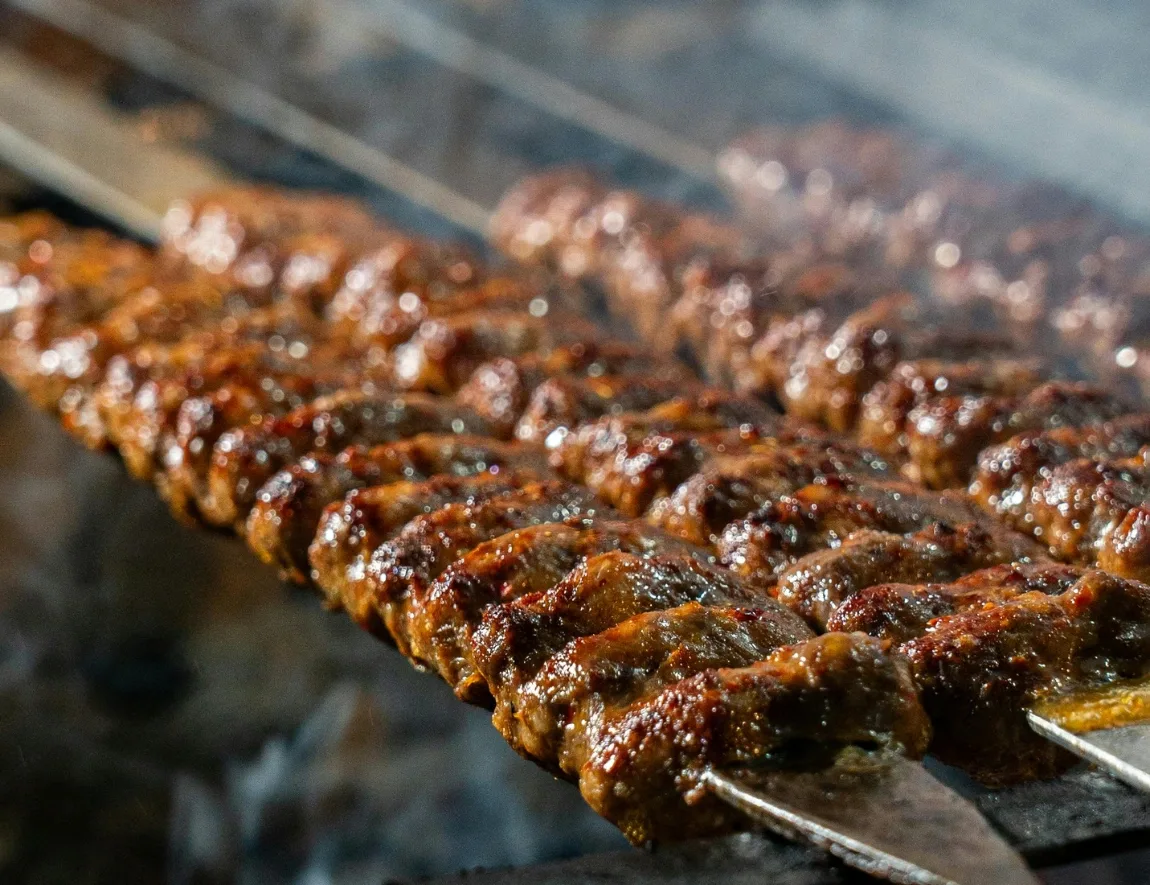 lamb on the Πως να οργανώσετε το πασχαλινό τραπέζι χωρίς άγχος page
